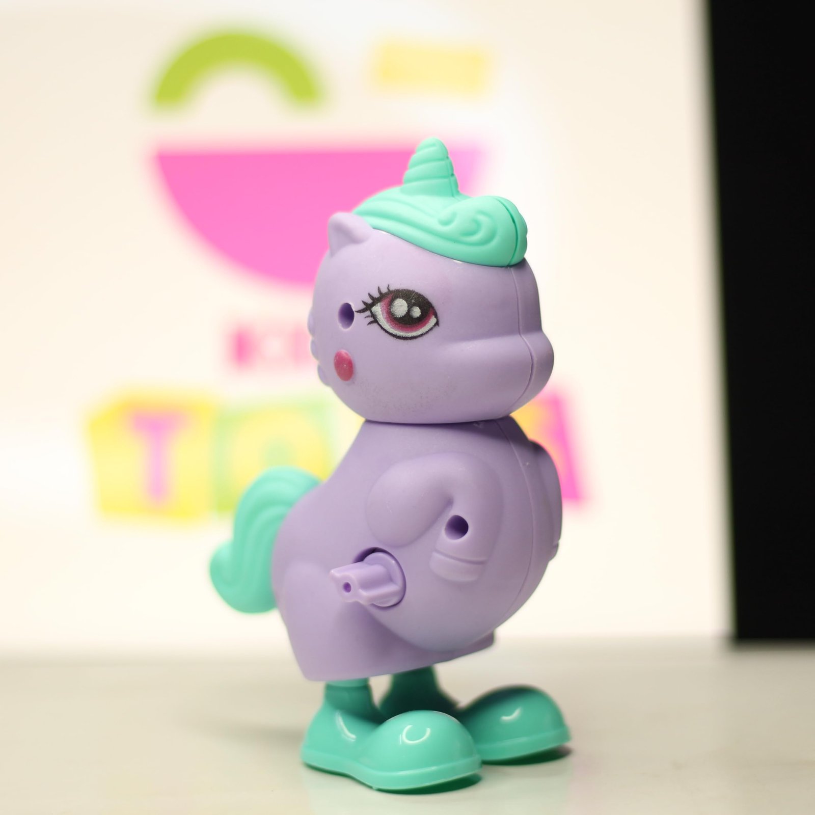 Wind-Up Dancing Unicorn Toy, Purple with Yellow Accents, Moving Dino Figure for Kids (Unicorn) Multicolor - Image 2