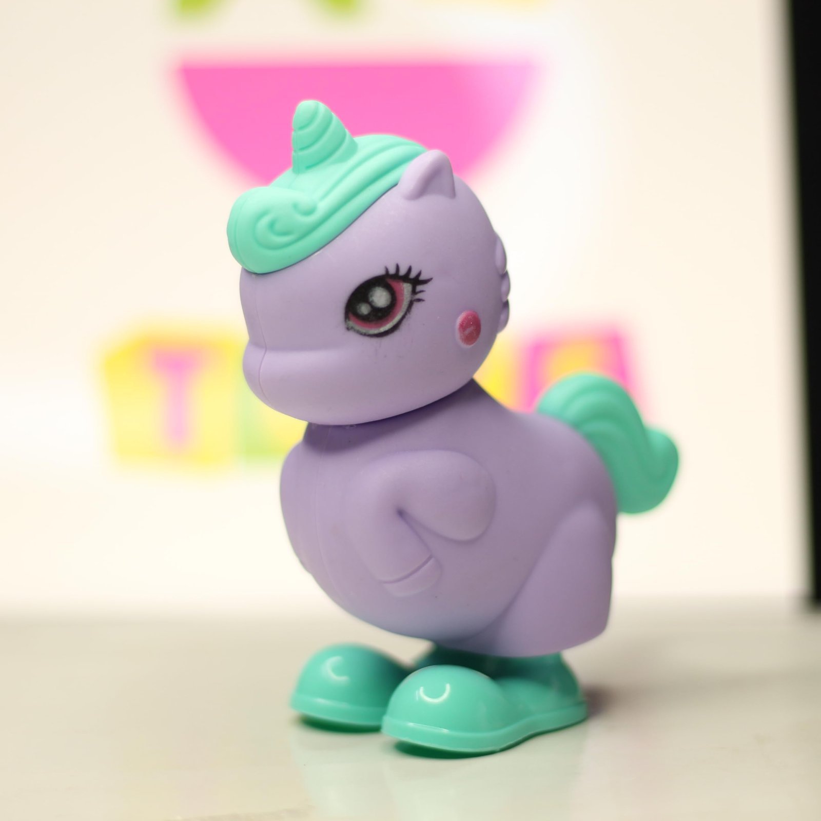 Wind-Up Dancing Unicorn Toy, Purple with Yellow Accents, Moving Dino Figure for Kids (Unicorn) Multicolor